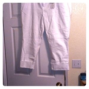 Torrid Crop Boyfriend Jean vintage stretch white